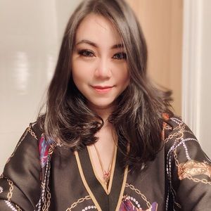 Meet your Posher, Apinya